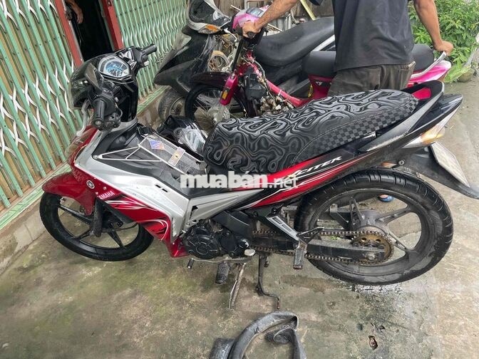 Yamaha Exciter đỏ bạc đen