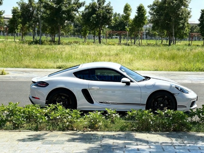 Bán xe Porsche 718 Cayman 12.2021