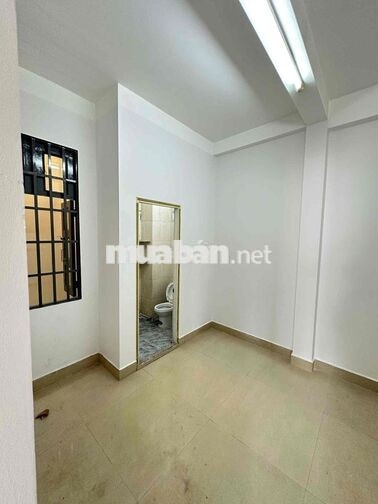 🏠 Cho thuê nhà mới sơn sữa HXH đường Chiến Lược - Bình Tân