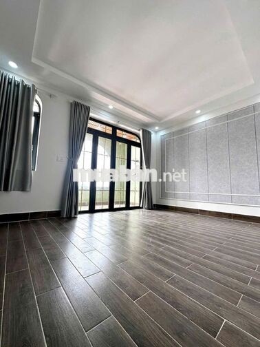 KHU BIỆT THỰ MINI 5X45M CÓ VƯỜN SAU RỘNG RÃI GIÁ THUÊ 8 TRIỆU 