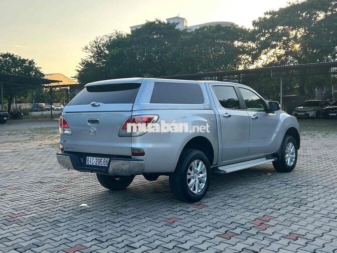 Mazda BT-50 2015 2.2AT 140.000 km Bạc