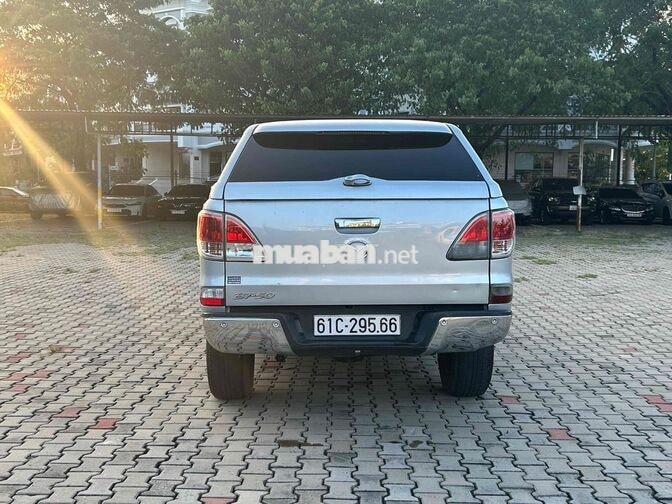Mazda BT-50 2015 2.2AT 140.000 km Bạc