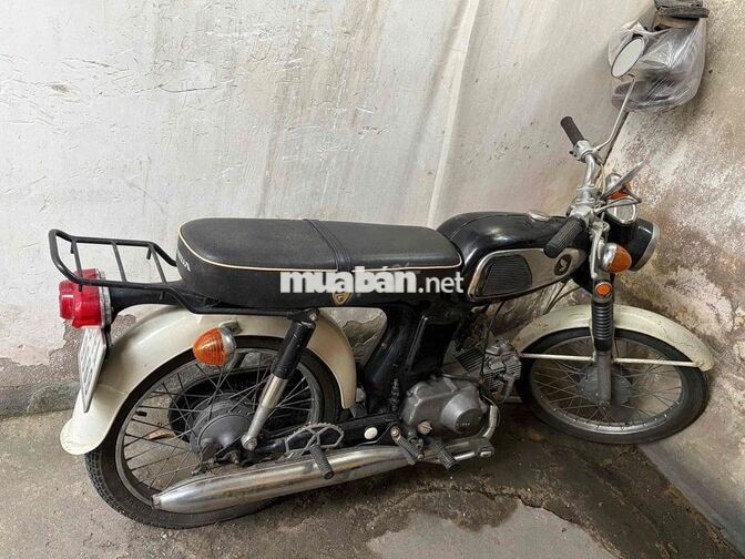 Honda 67 màu Đen trắng