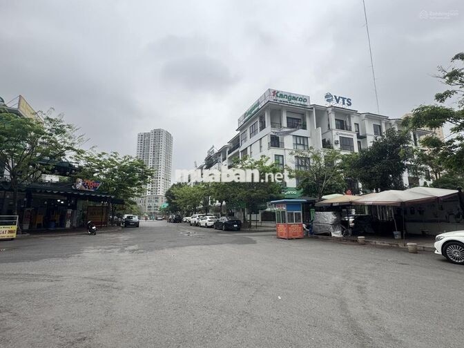 Cho thuê LK Hoàng Thành, Nguyễn Văn Lộc DT 110m2 5 tầng giá 40 tr/th