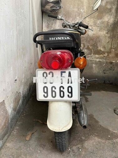 Honda 67 màu Đen trắng