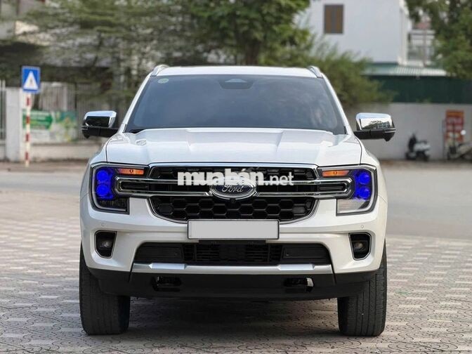 Ford Everest 2023 Titanium 4x2 40.000 km