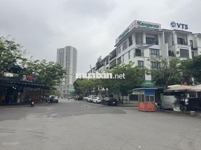 Cho thuê LK Hoàng Thành, Nguyễn Văn Lộc DT 110m2 5 tầng giá 40 tr/th
