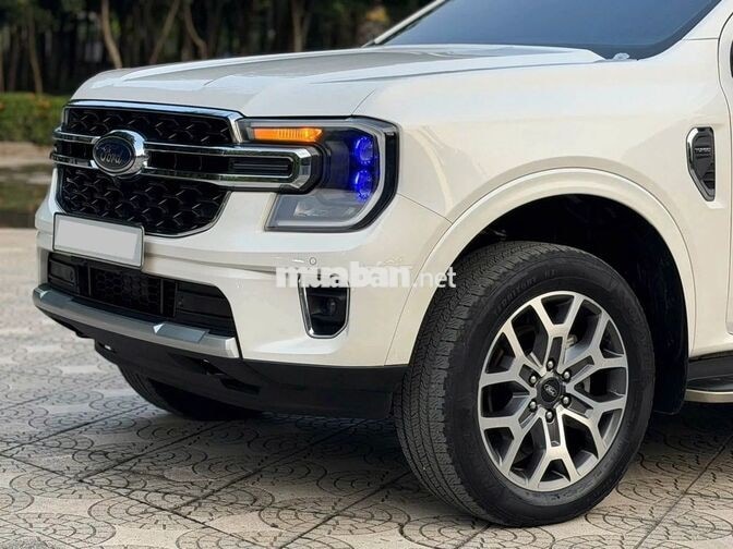 Ford Everest 2023 Titanium 4x2 40.000 km
