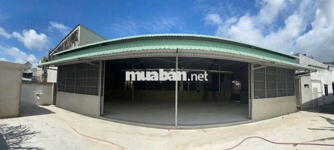 kho xưởng 600m giá 15tr bà điểm hóc môn