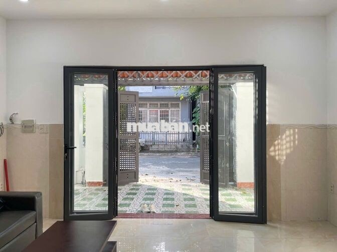 Cho thuê nhà đẹp mặt tiền khu dân cư Thành Sơn - Bà Điểm, Hóc Môn
