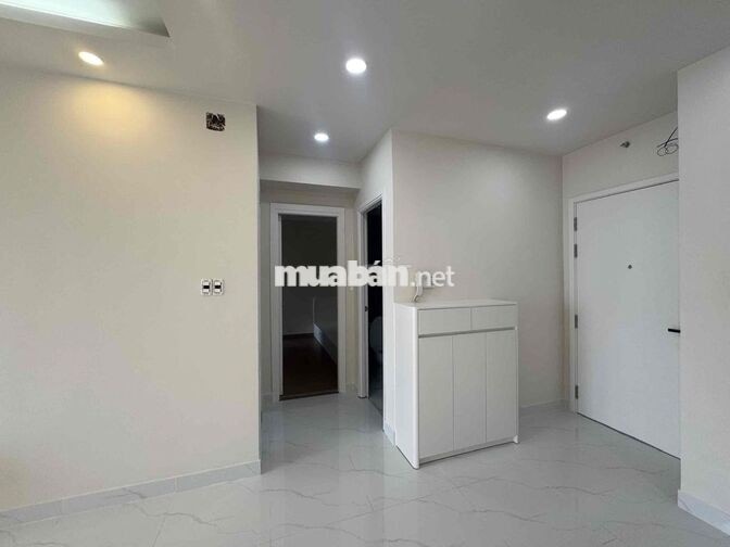 em chính chủ tầng 15 cho thuê tháng 11 ở được, giá 11tr bếp rèm ml
