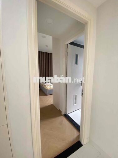 em chính chủ tầng 15 cho thuê tháng 11 ở được, giá 11tr bếp rèm ml