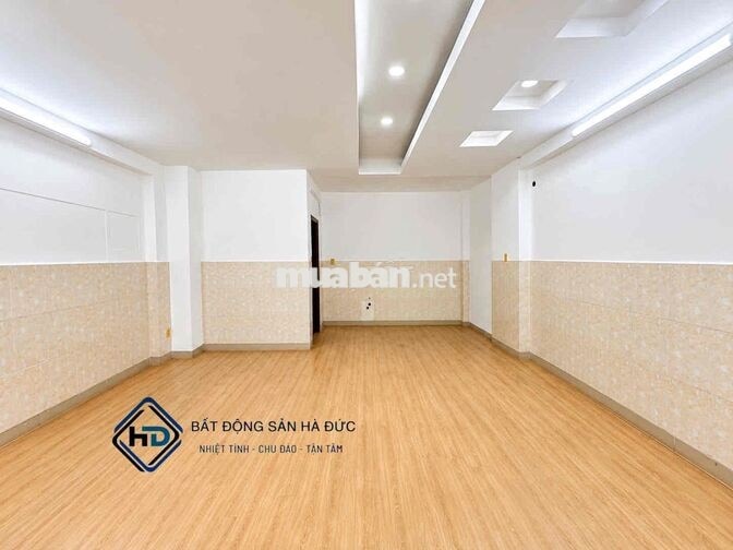Nhà 3 lầu 5x20 có hầm để xe mặt tiền Lê Thị Riêng gần UBND Quận 12