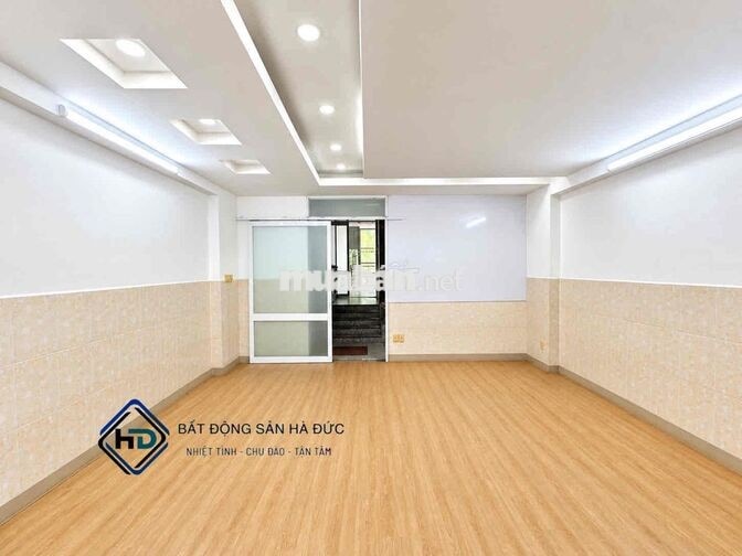 Nhà 3 lầu 5x20 có hầm để xe mặt tiền Lê Thị Riêng gần UBND Quận 12