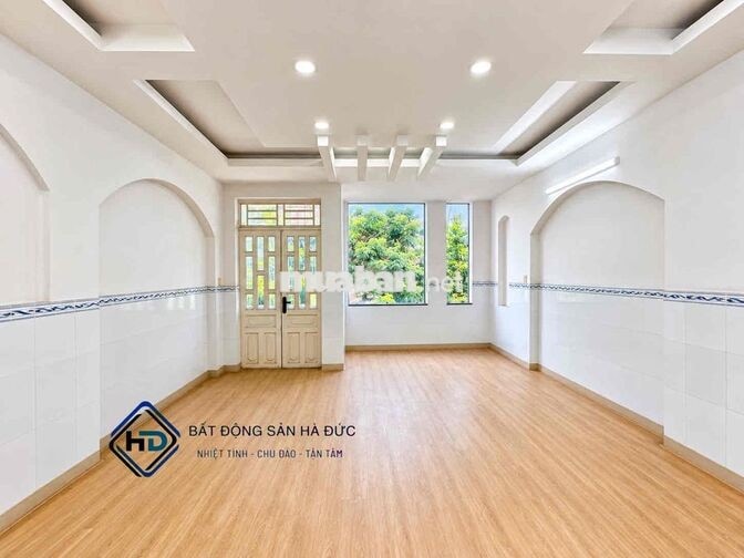 Nhà 3 lầu 5x20 có hầm để xe mặt tiền Lê Thị Riêng gần UBND Quận 12