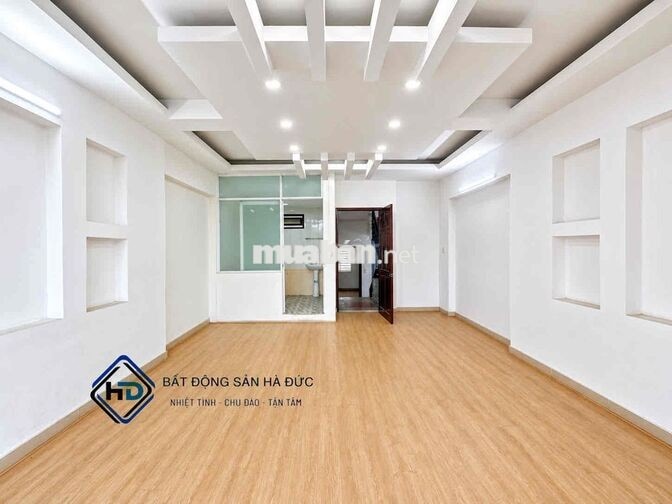 Nhà 3 lầu 5x20 có hầm để xe mặt tiền Lê Thị Riêng gần UBND Quận 12