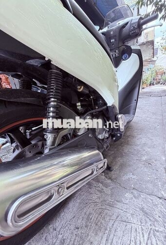 Honda SH Ý 2011 màu trắng