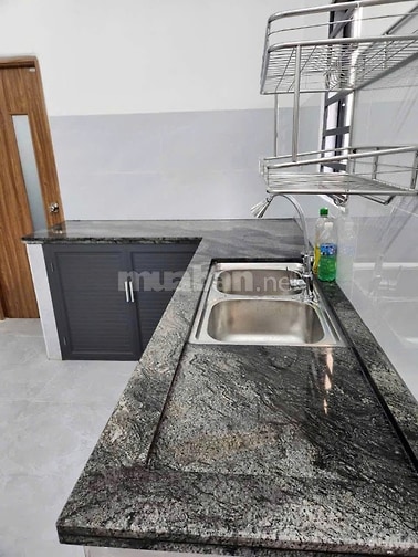 Nhà riêng 1/Phan Đình Phùng 1 trệt 1 lầu / 2PN hẻm ô tô giá 13.5 tr/th