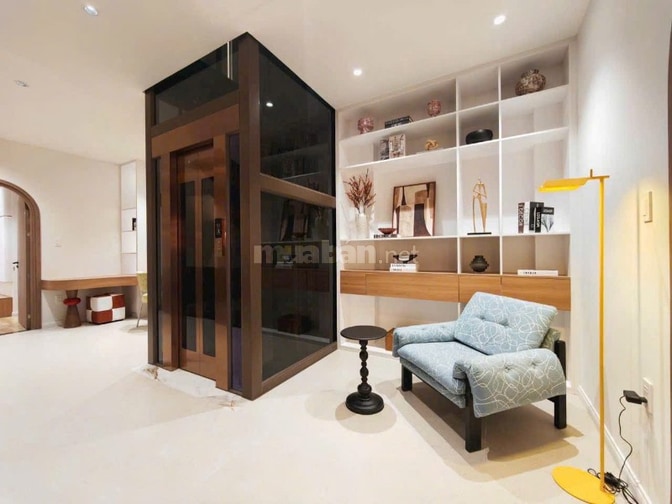 Bán nhà phố cao cấp có thang máy, mặt tiên Dương Cát Lợi 20m, Nhà Bè