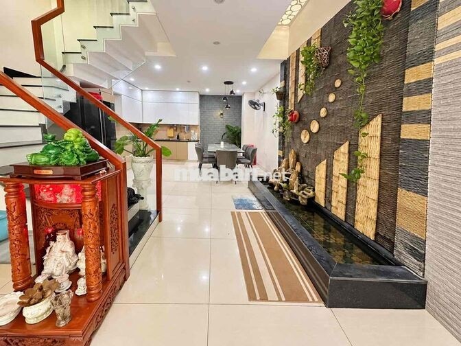 Nhà lửng 3 lầu 5x18 mặt tiền full nội thất gần trườn Nguyễn Trung Trực
