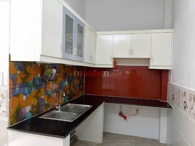 Nhà nguyên căn 1/ Hai Bà Trưng q3/ 2PN-Nội Thất Cơ Bản giá 14tr/th