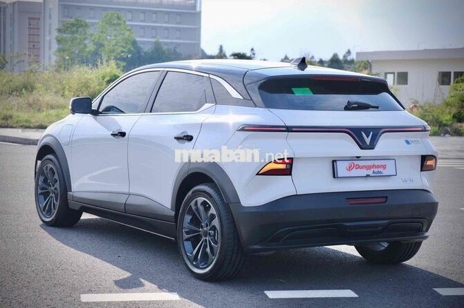 VinFast VF6 2026 Plus Trắng