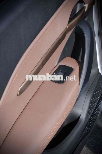 VinFast VF6 2026 Plus Trắng
