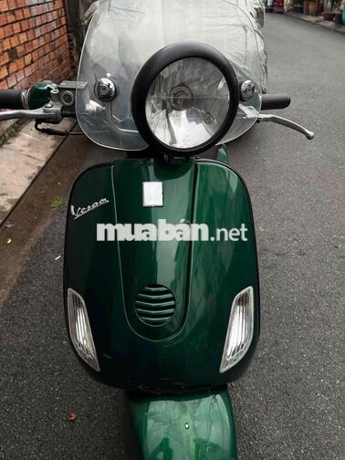 Vespa 125i cổ điển nhập ý