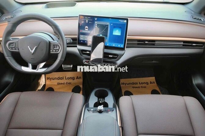 VinFast VF6 2026 Plus Trắng