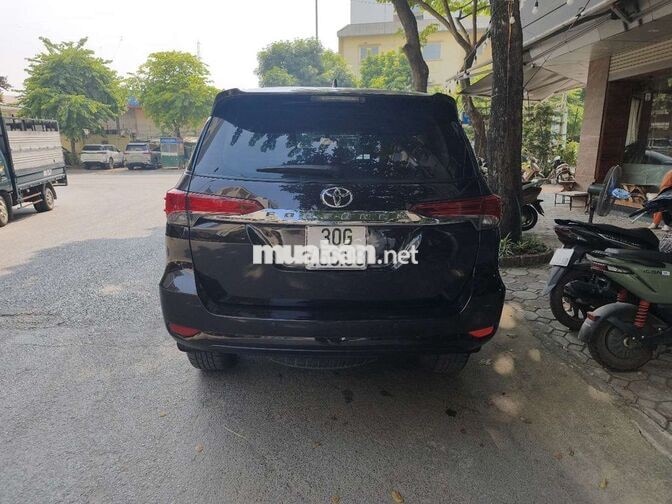 Toyota Fortuner 2020 2.7AT Đen