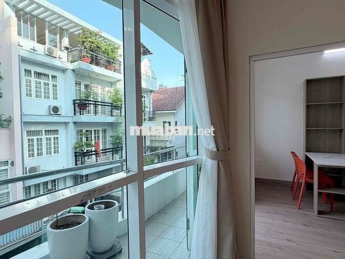 Cho thuê căn hộ 1PN ban công Cư Xá Đô Thành Quận 3