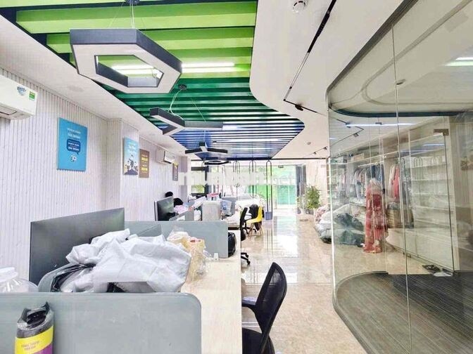 Bán tòa nhà văn phòng mặt tiền Lê Niệm 6x19m Hầm + 7 tầng có thang máy