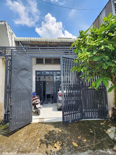 Nhà g.iá cực T.ốT - vị trí rất đẹp 97m2. Thổ cư 2 TẦNG. GIÁ CHỈ 2.35T