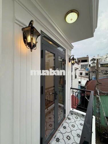 Nhà đẹp - Chủ nhà bán gấp - Giá hơn 3 tỷ xíu - 2pn 2wc - Ngang lớn 5m💥