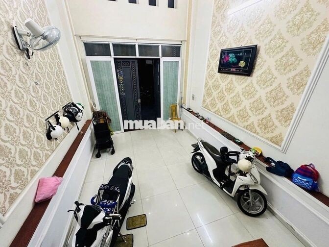 NHÀ BÙI VĂN NGỮ, Q12 – HẺM NHỰA 8M - SHR