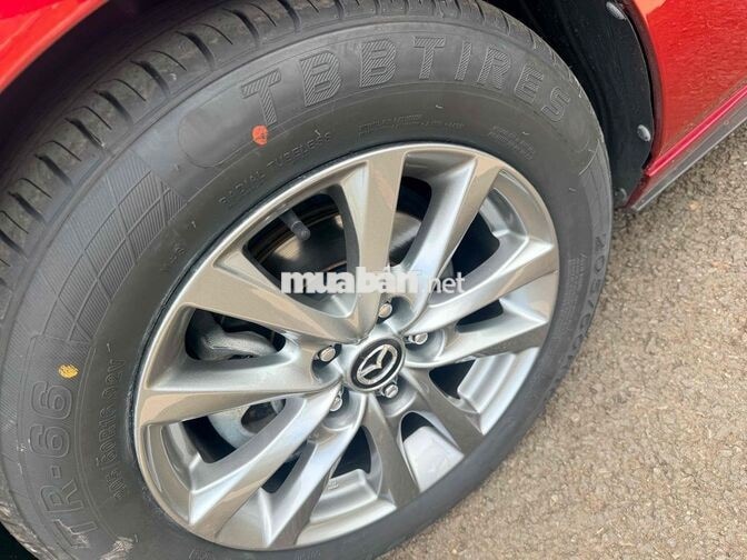 Mazda 3 5 chỗ Xăng Tự động màu Đỏ