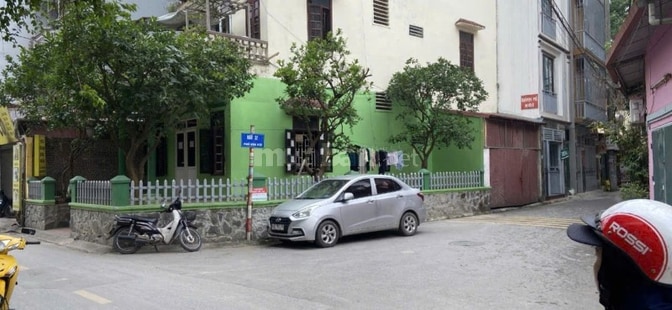 Chính chủ cần bán nhà lô góc 218m2 02 mặt tiền siêu đẹp tại Đông Ngạc
