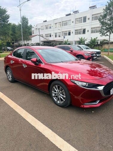 Mazda 3 5 chỗ Xăng Tự động màu Đỏ