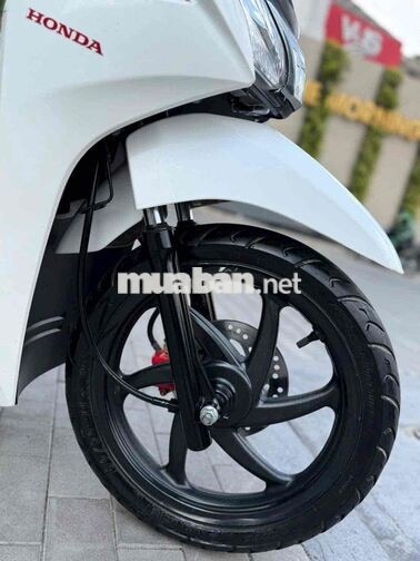 Honda Vision 2019 20.000 km SMKAY Zin Keng