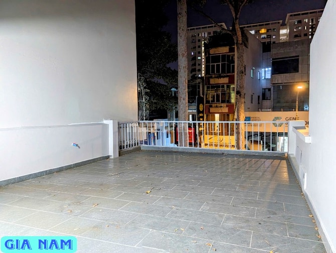 BÁN NHÀ MẶT TIỀN KINH DOANH : 23A NGUYỄN CHÍ THANH - P. 9 - Q. 5 - HCM