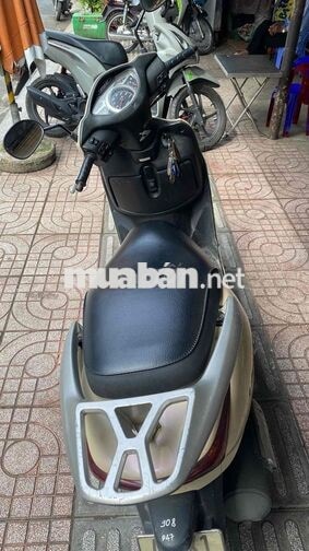Honda Lead Fi date 2012