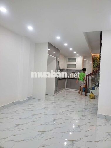 🏡 CHO THUÊ NHÀ 3 LẦU + LỬNG – HOÀNG QUỐC VIỆT, Q7