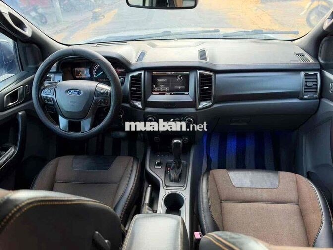 Ford Ranger Wildtrak 3.2L 2 cầu tự động dk 2017
