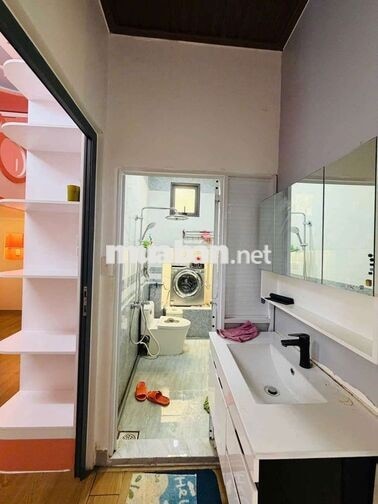 cho thuê nhà mới full nội thất xịn mặt tiền Nhánh Trung Mỹ Tây 11 tr