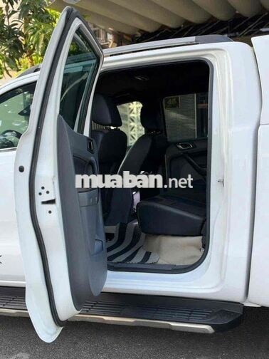 Ford Ranger Wildtrak 3.2L 2 cầu tự động dk 2017