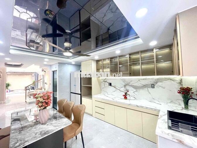 CHỈ 130TR CĂN NHÀ ĐẸP LỘNG LẨY Y NHƯ RESORT CAO CẤP NỘI THẤT XỊN SÒ
