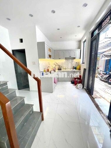1 ty 700, nhà đẹp vào ở liền đường trước nhà 3 m thông thoáng
