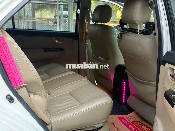 FORTUNER TRD 4X2| TRẮNG, THỂ THAO - GIÁ CÒN GIẢM