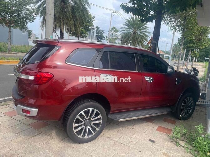 Ford Everest 2021 Titanium 8 vạn km Đỏ