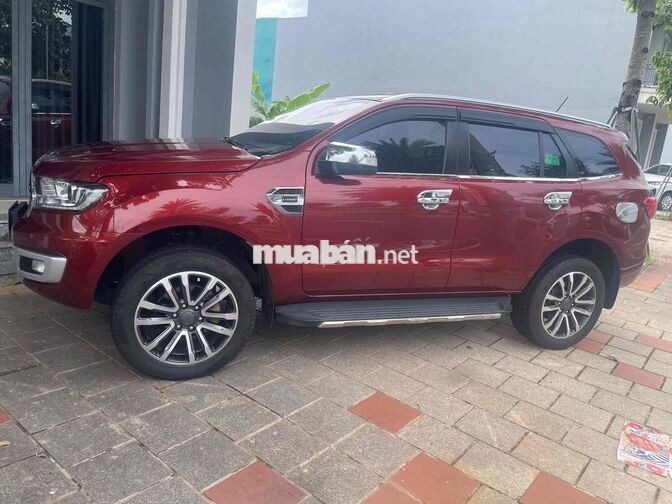 Ford Everest 2021 Titanium 8 vạn km Đỏ
